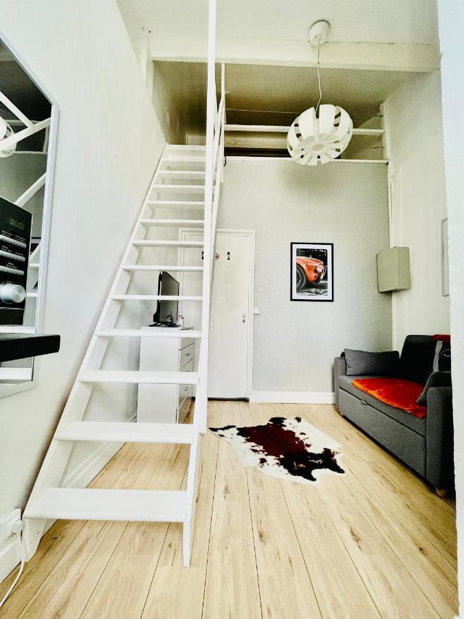 Parc Buttes Chaumont - Studio Mezzanine Paris Apartment Luaran gambar