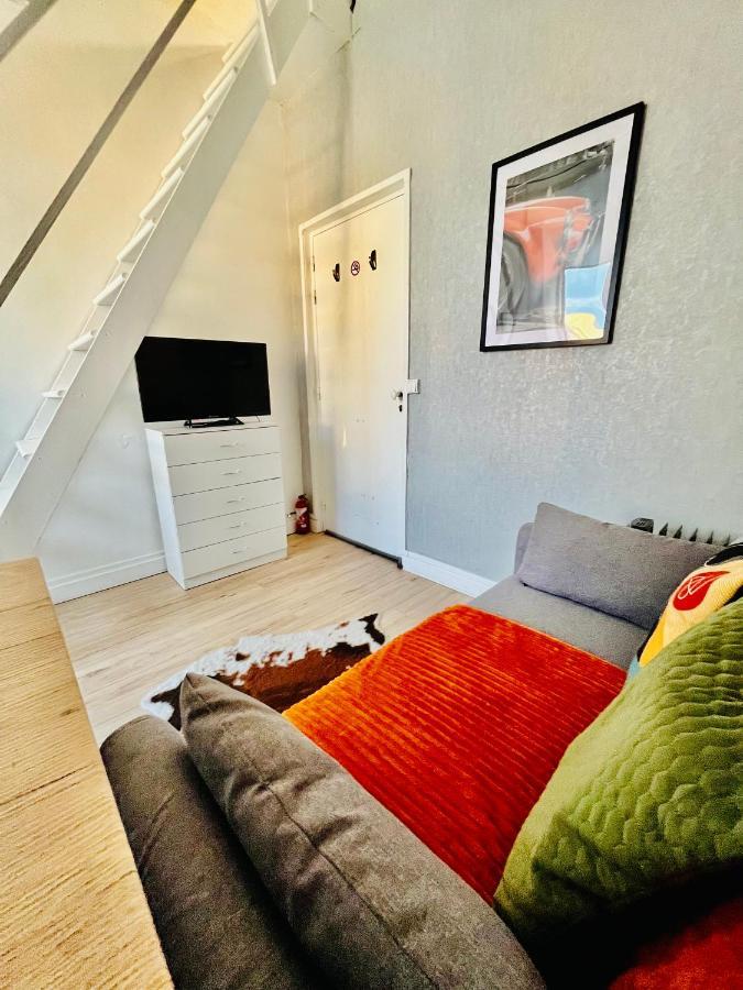 Parc Buttes Chaumont - Studio Mezzanine Paris Apartment Luaran gambar